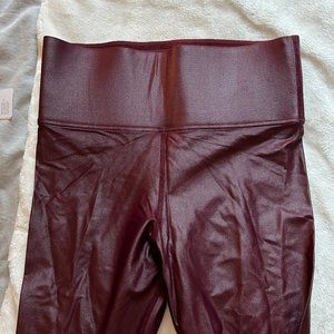 Carbon 38 High Rise Full-length Legging in Takara Shine - Burgandy, M